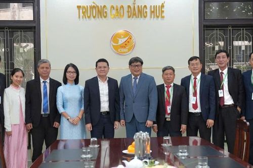 Lãnh đạo thành phố tri ân, chúc mừng các nhà giáo