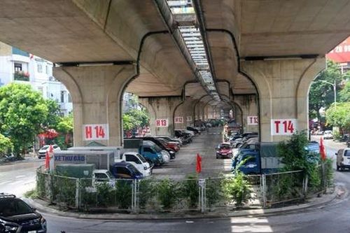 Tận dụng gầm cầu làm bãi giữ xe, lợi ích nhỏ, thiệt hại lớn