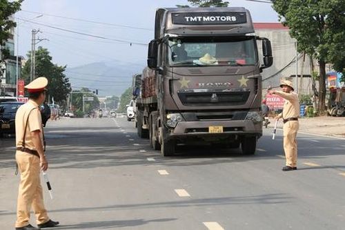 Phú Thọ: Tăng cường tuần tra kiểm soát, đảm bảo trật tự an toàn giao thông
