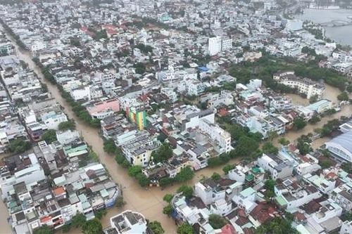 Đắk Lắk tạm hoãn các cuộc họp khác không liên quan để tập trung chống lũ