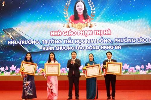 Lào Cai tuyên dương 8 tập thể và 263 nhà giáo tiêu biểu năm 2025