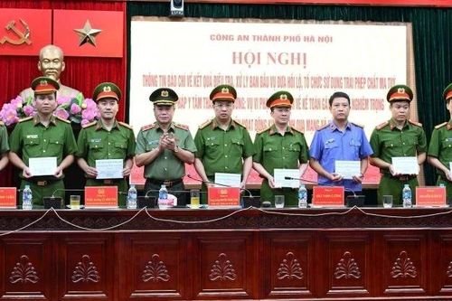 Những chiến công mang đậm dấu ấn Công an Thủ đô Anh hùng