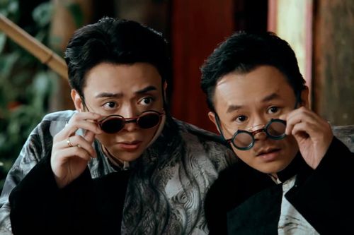 Thấy gì qua tiếng cười của mỗi thời đại?