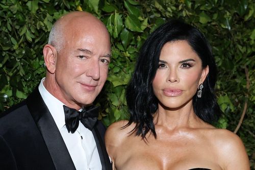Jeff Bezos rót tiền tài trợ Met Gala 2026