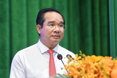 Chủ tịch TP.HCM: Trồng người phải bắt đầu từ giáo dục nhân cách