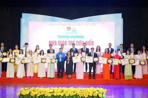 Đà Nẵng tuyên dương 51 nhà giáo trẻ tiêu biểu