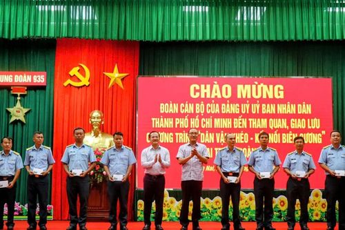 TPHCM tiếp sức những cánh bay bảo vệ bầu trời Tổ quốc