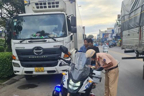 Phạt xe đầu kéo đậu, đỗ sai quy định trong khu công nghiệp