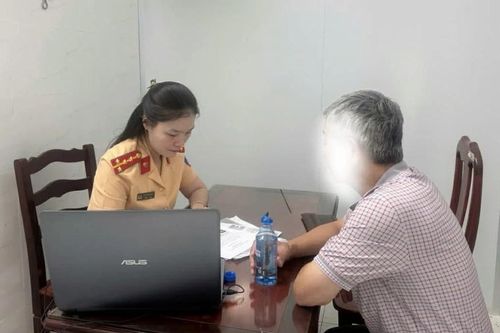 Chiều con gái, cha bị ghi hình phạt 5 triệu đồng