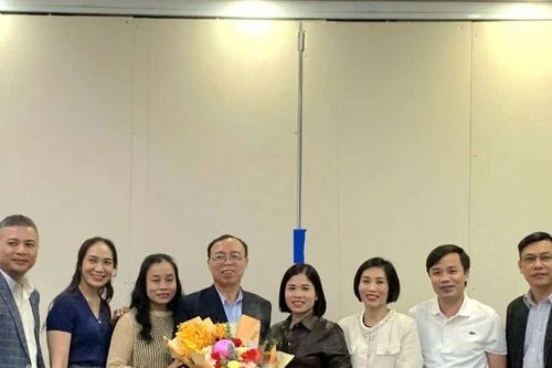 Thầy của chúng tôi...