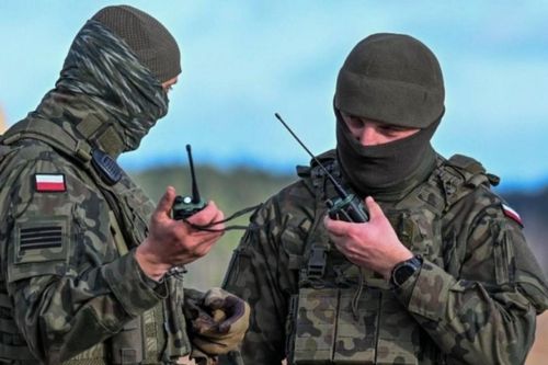 Tuyến đường sắt chở hàng viện trợ Ukraine bị nổ: Ba Lan mở chiến dịch lớn nhất nước, tung 10.000 quân tham gia hành động