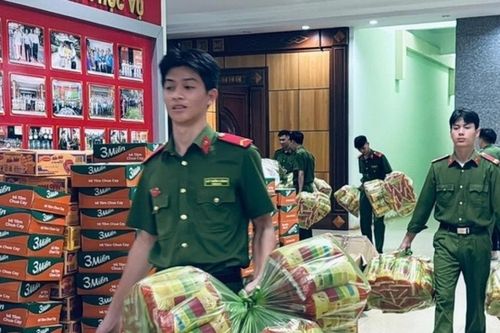 Đắk Lắk, Gia Lai gấp rút vận chuyển nhu yếu phẩm, chuẩn bị đồ ăn, nước uống cho nhân dân địa bàn ngập sâu