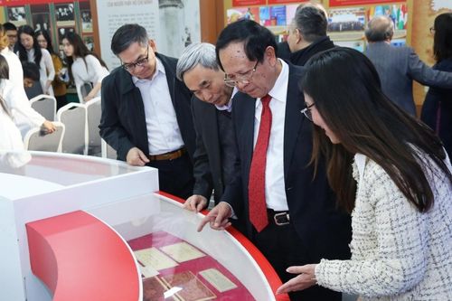 Học viện Ngoại giao tổ chức Triển lãm về Chủ tịch Hồ Chí Minh nhân Ngày Nhà giáo Việt Nam