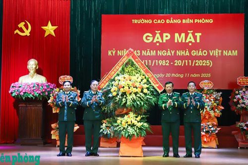 Xây dựng đội ngũ nhà giáo, cán bộ quản lý giáo dục có năng lực chuyên môn giỏi