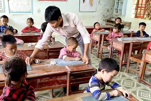 'Hệ số lương đặc thù': Đãi ngộ xứng đáng với vai trò, vị thế và trách nhiệm của nhà giáo