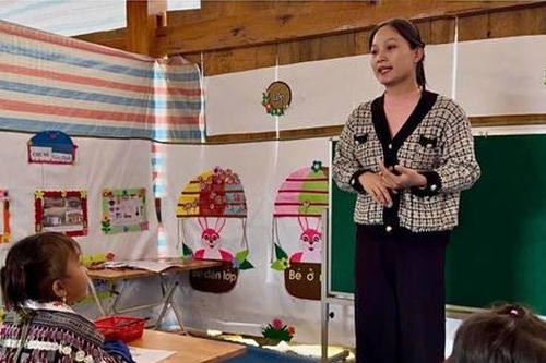 'Thanh xuân dành trọn cho bản 3 không': Chuyện của cô giáo mầm non giữa đại ngàn Lùng Cúng