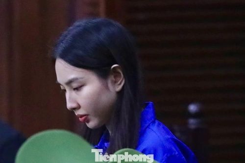 Sự ăn năn của Hoa hậu Thùy Tiên, Quang Linh Vlog: Bài học đắt giá cho 'hệ sinh thái' người nổi tiếng, KOLs