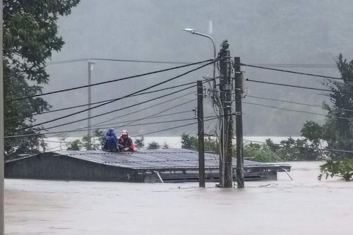Mưa lũ gây thiệt hại lớn tại miền Trung - Tây Nguyên