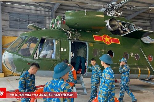 Sư đoàn 372 điều động trực thăng cứu trợ đồng bào lũ lụt khu vực miền Trung