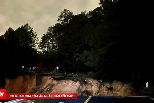 Đèo Mimosa bị đứt gãy hoàn toàn, giao thông Đà Lạt tê liệt