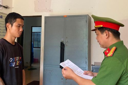 Bắt tạm giam thanh niên đưa bé gái 14 tuổi về nhà để xâm hại