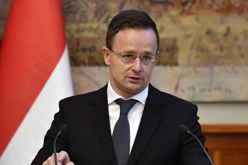 Hungary muốn EU dừng gửi tiền cho Ukraine vì đại án tham nhũng