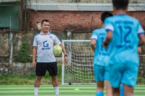 Những người thầy bên đường Pitch