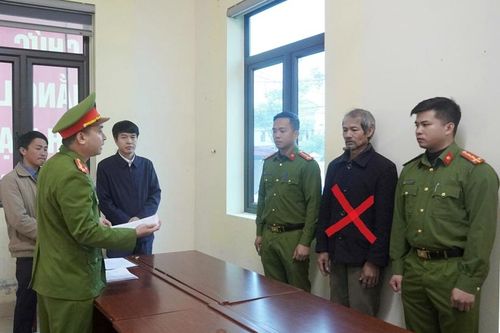 Khởi tố, bắt tạm giam đối tượng trong vụ án cố ý gây thương tích