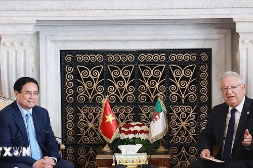 Thủ tướng Phạm Minh Chính hội kiến Chủ tịch Thượng viện, Hạ viện Algeria