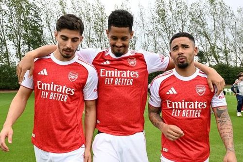 Gabriel Jesus chính thức lên tiếng về tương lai tại Arsenal