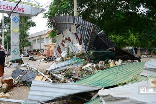 Lũ lịch sử quét qua Lâm Đồng, người dân 'chỉ kịp chạy'