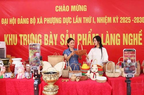 Nâng tầm sản phẩm làng nghề, thúc đẩy tiêu thụ trên nền tảng số