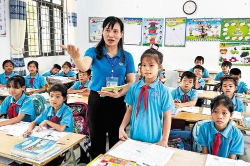 Góp sức cho giáo dục vùng khó khăn