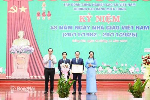 Trường cao đẳng Miền Đông kỷ niệm 43 năm ngày Nhà giáo Việt Nam