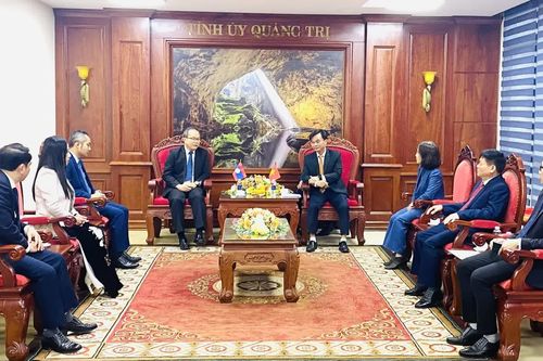 Đồng chí Nguyễn Chiến Thắng tiếp xã giao Tổng Lãnh sự nước Cộng hòa Dân chủ Nhân dân Lào tại Đà Nẵng