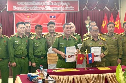 Phối hợp phòng, chống ma túy trên tuyến biên giới Việt Nam - Lào