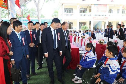Lãnh đạo tỉnh Bắc Ninh chúc mừng Ngày Nhà giáo Việt Nam 20/11