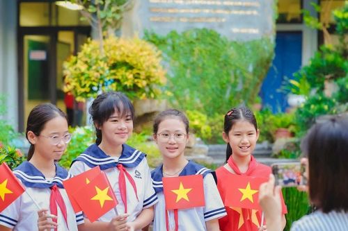 'Thầy cô là người xây dựng nhân cách, niềm tin và khát vọng cho học trò'