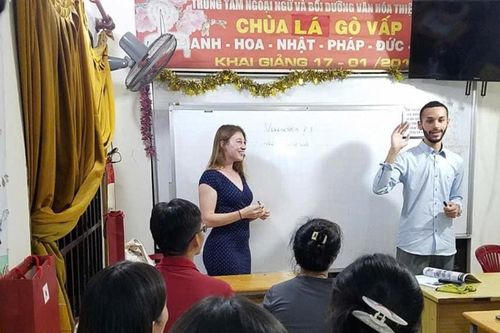 Ngôi chùa 15 năm dạy ngoại ngữ miễn phí tại TP. Hồ Chí Minh