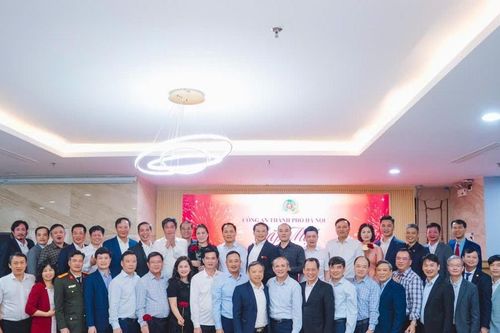 Công an thành phố Hà Nội gặp mặt tri ân các nhà giáo nhân dịp 20/11