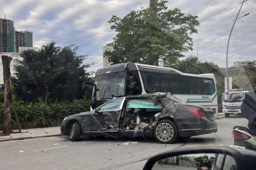 Xe sang mất lái đâm vào xe khách, 1 người tử vong