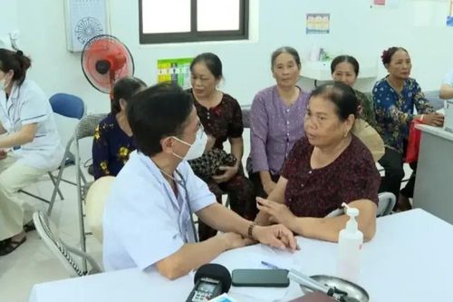 Hà Nội hướng dẫn trạm y tế thực hiện BHYT hiệu quả