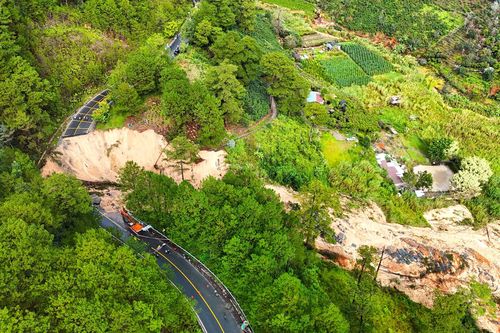 Cách di chuyển vào Đà Lạt khi loạt đèo đứt gãy, cấm xe