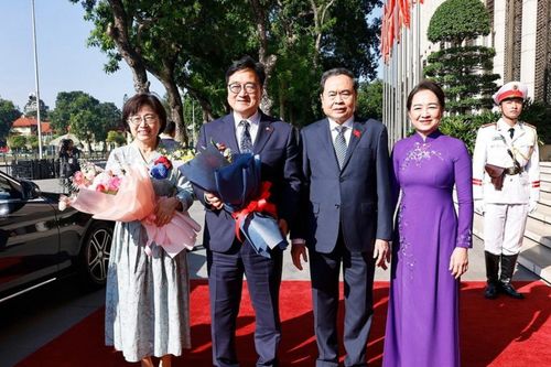 Chủ tịch Quốc hội Trần Thanh Mẫn chủ trì lễ đón Chủ tịch Quốc hội Hàn Quốc