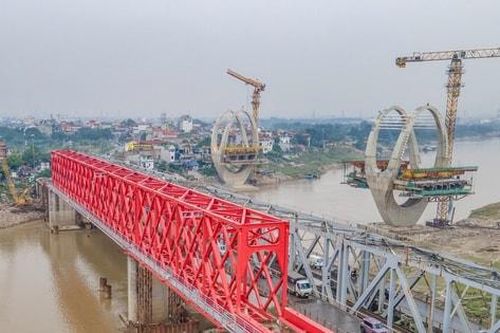 Dự án cầu Đuống thi công cầm chừng do chậm giải phóng mặt bằng