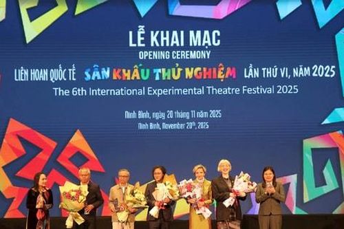 Rộn ràng khai màn Liên hoan quốc tế Sân khấu thử nghiệm năm 2025