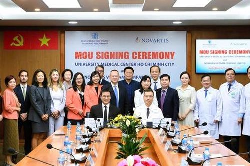 Hợp tác xây dựng và phát triển mô hình điều trị kiểu mẫu, triển khai các chương trình dành cho người bệnh