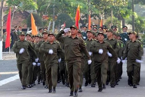 Đe dọa hoặc mua bán trái phép trang phục của lực lượng bảo vệ ANTT ở cơ sở sẽ bị phạt tới 5 triệu đồng