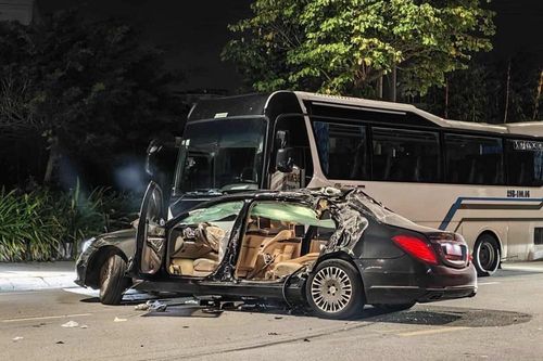 Tranh cãi nguyên nhân vụ va chạm giữa Maybach S600 và xe khách