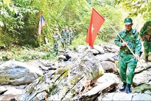 Bình yên miền phên dậu Tổ quốc